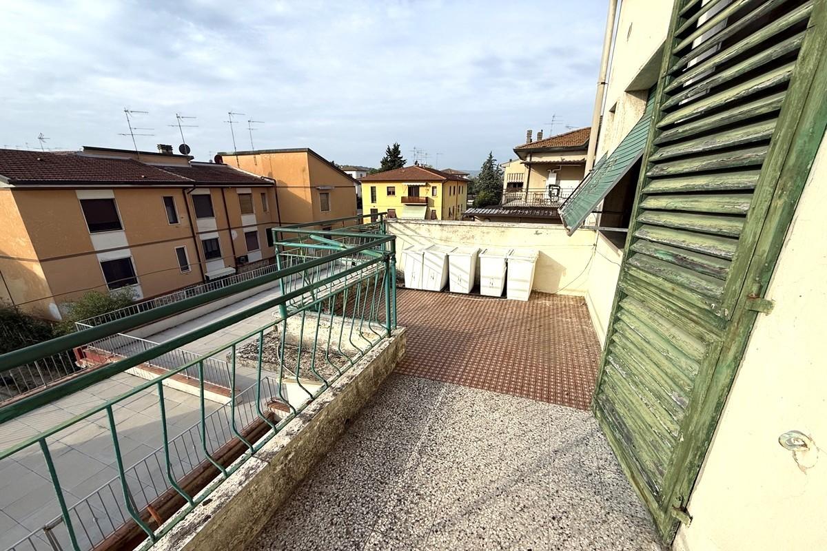 Appartamento con terrazzo a Certaldo