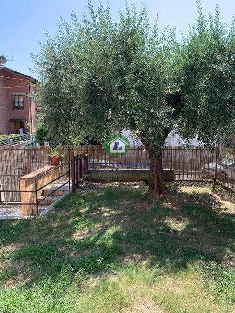 Villa con giardino a Montecatini-Terme