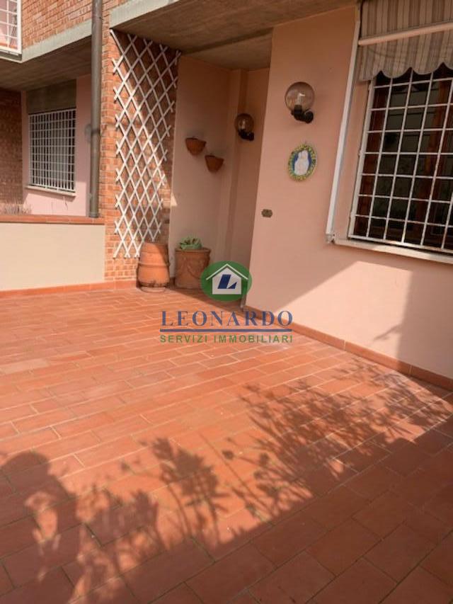 Villa con terrazzi, Montecatini-Terme zona nord