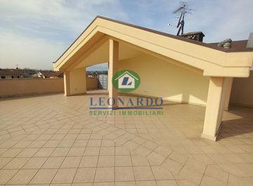 Attico con terrazzi, Massa e Cozzile traversagna