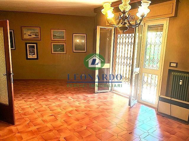 Appartamento con terrazzi, Montecatini-Terme zona nord