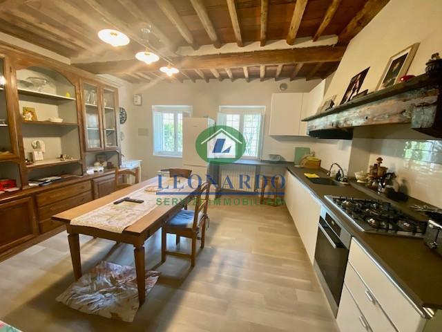Casa indipendente con giardino, Buggiano borgo a