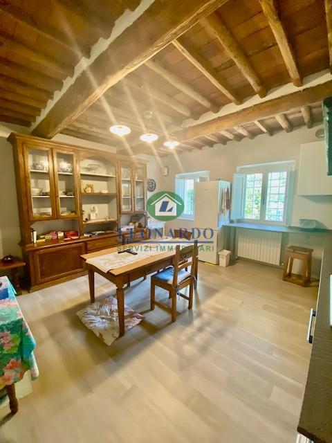 Casa indipendente con giardino, Buggiano borgo a