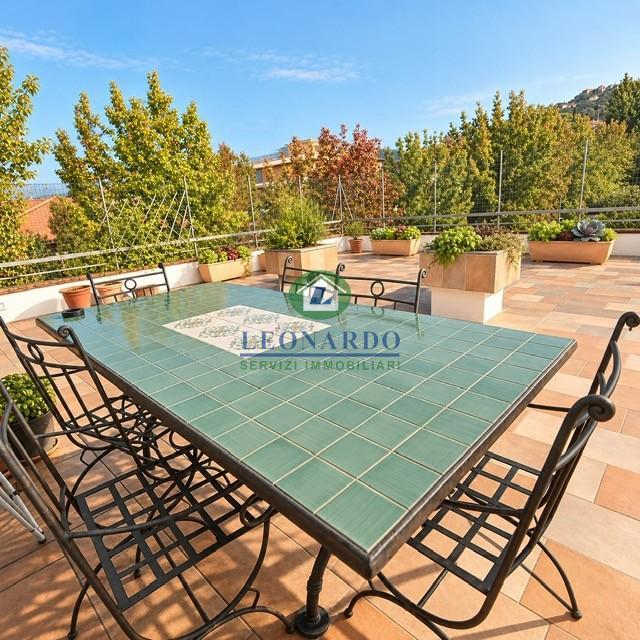 Attico con terrazzi a Montecatini-Terme