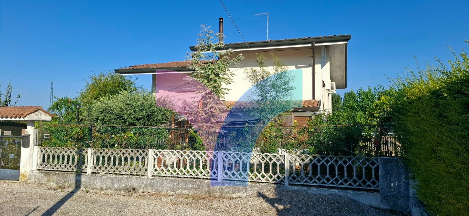 Casa singola in vendita a Maserada sul Piave, Varago