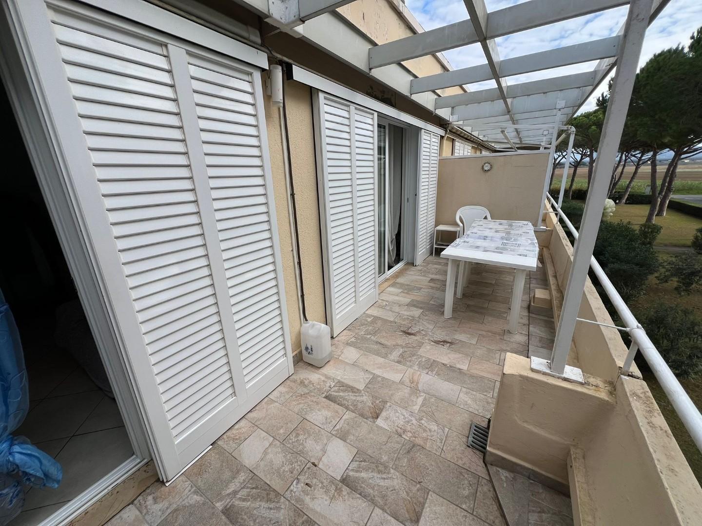 Trilocale con terrazzo, Bibbona marina di