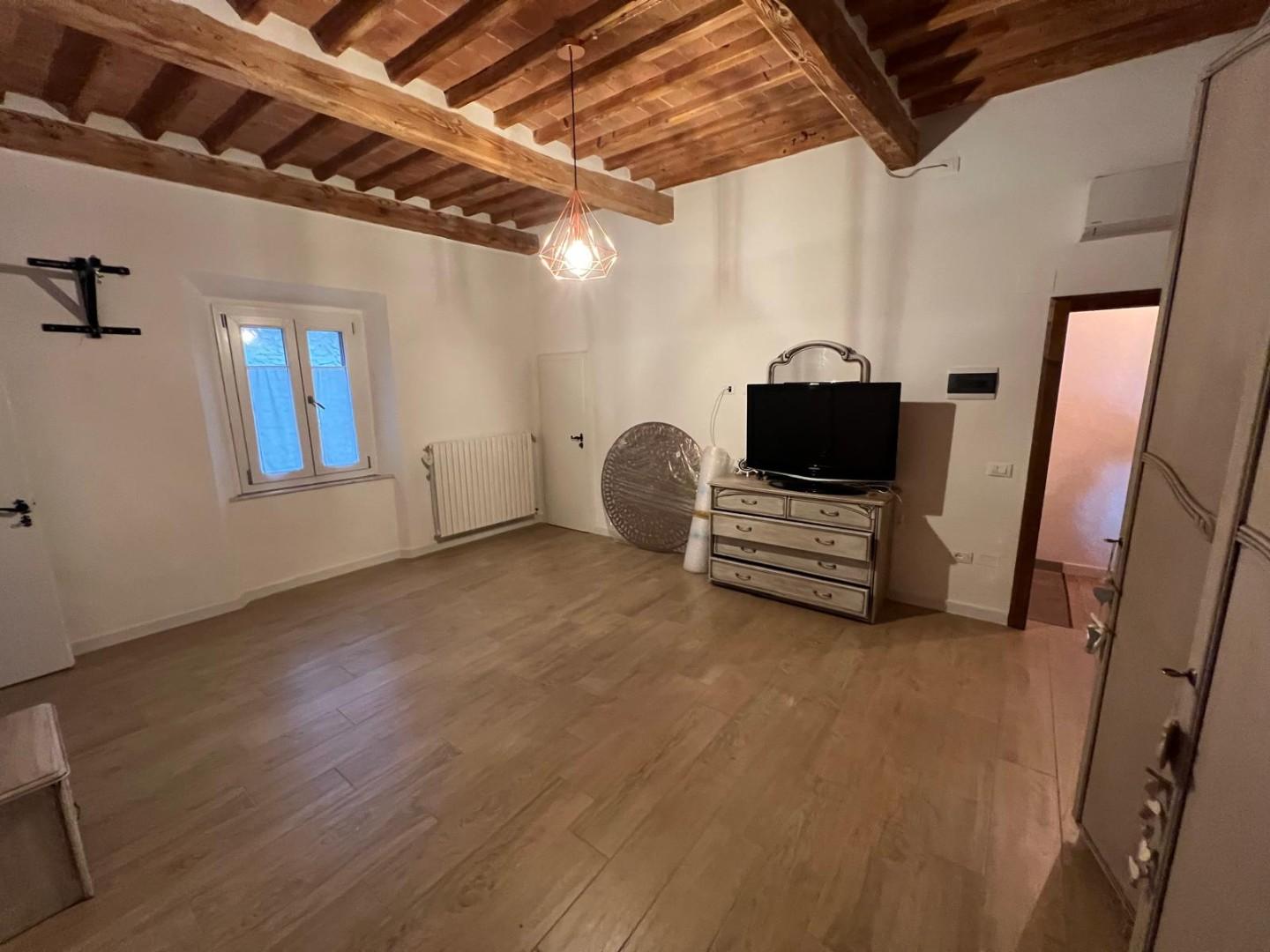 Casa indipendente con terrazzo a Casale Marittimo