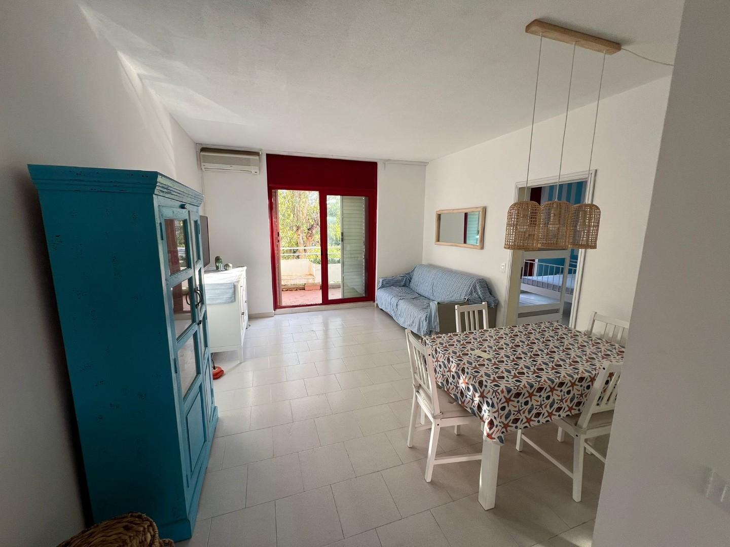 Bilocale con terrazzo, Bibbona marina di