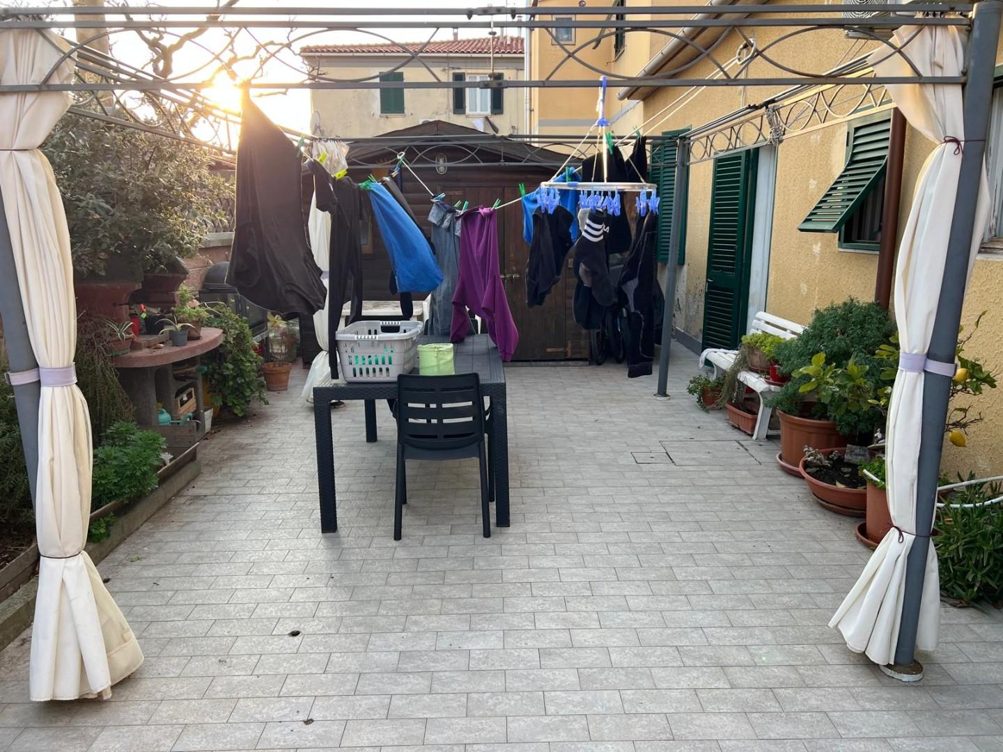 Casa indipendente in vendita, Cecina palazzaccio