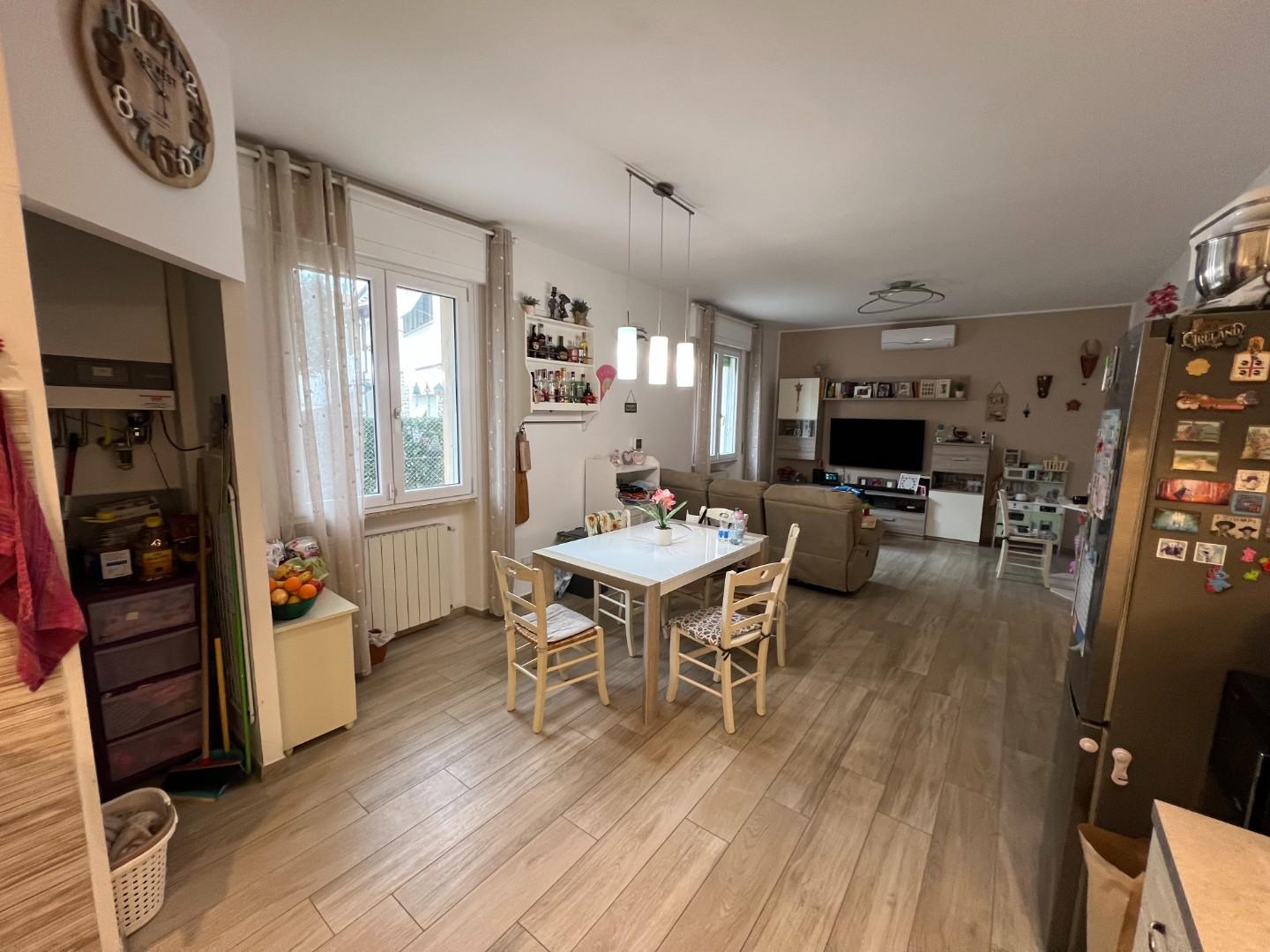 Quadrilocale ristrutturato, Cecina palazzaccio