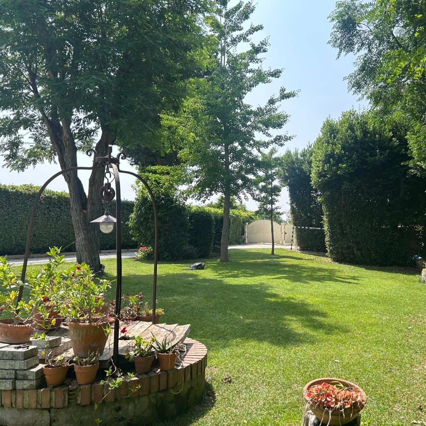 Casa indipendente con giardino, Cecina collemezzano alto