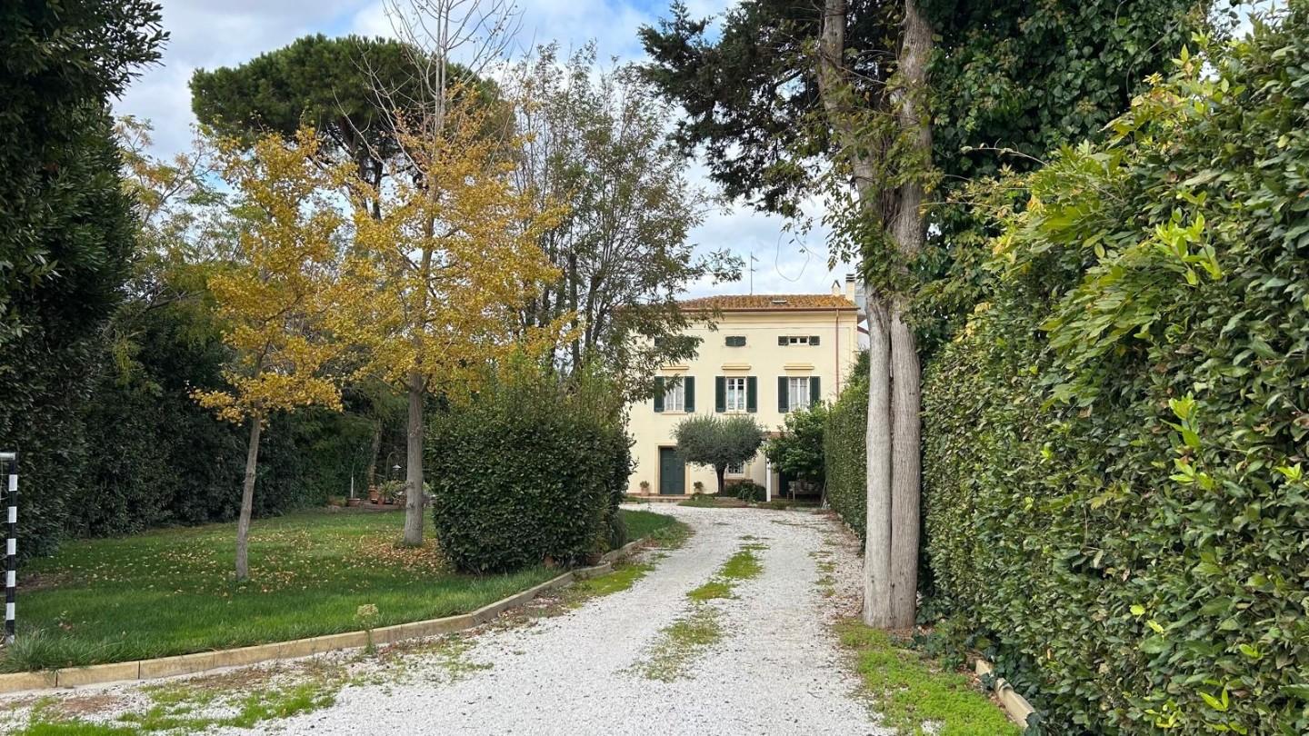 Casa indipendente con giardino, Cecina collemezzano alto