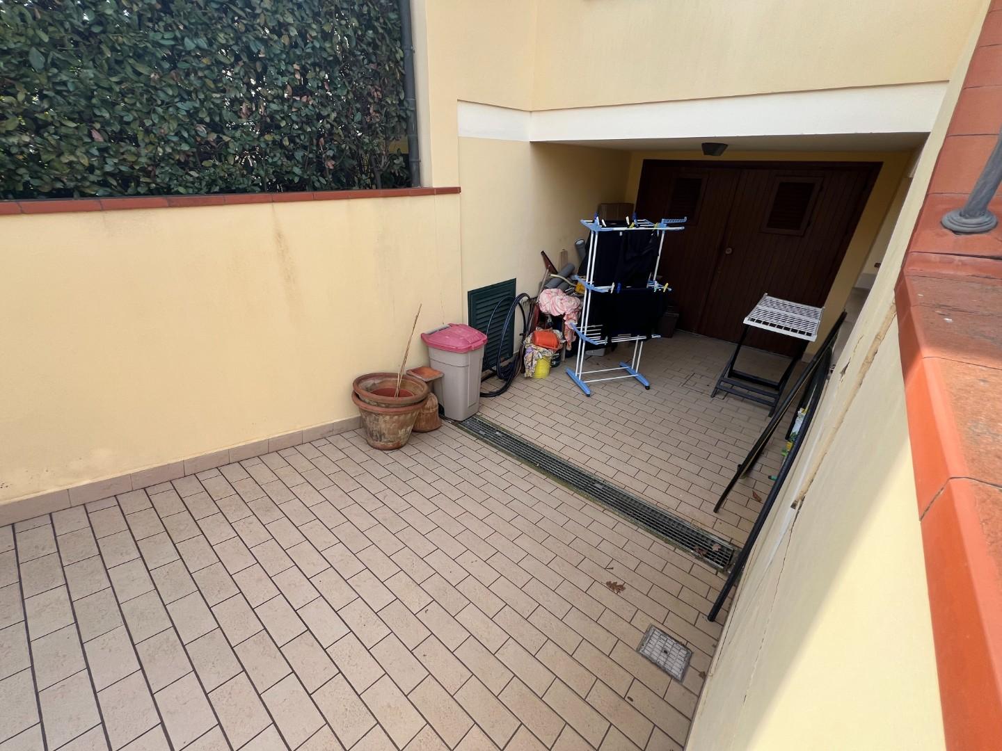 Villa con giardino, Cecina citt� giardino