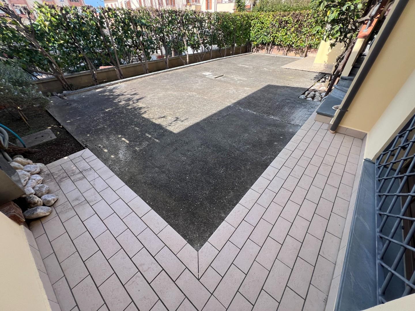 Villa con giardino, Cecina citt� giardino