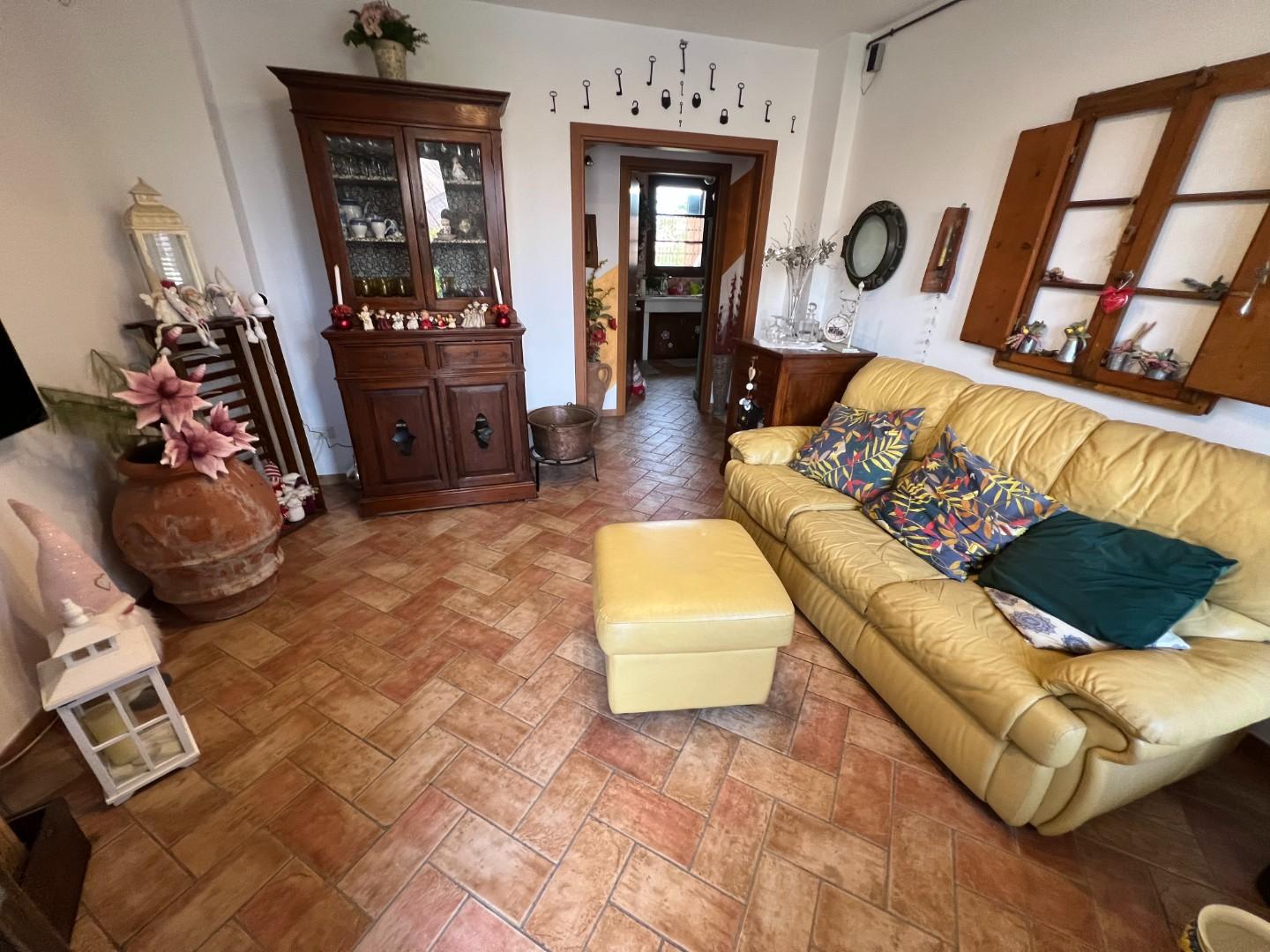 Villa con giardino, Cecina citt� giardino