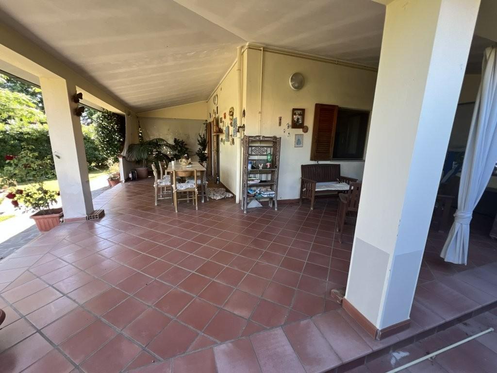 Quadrilocale con giardino, Piombino baratti
