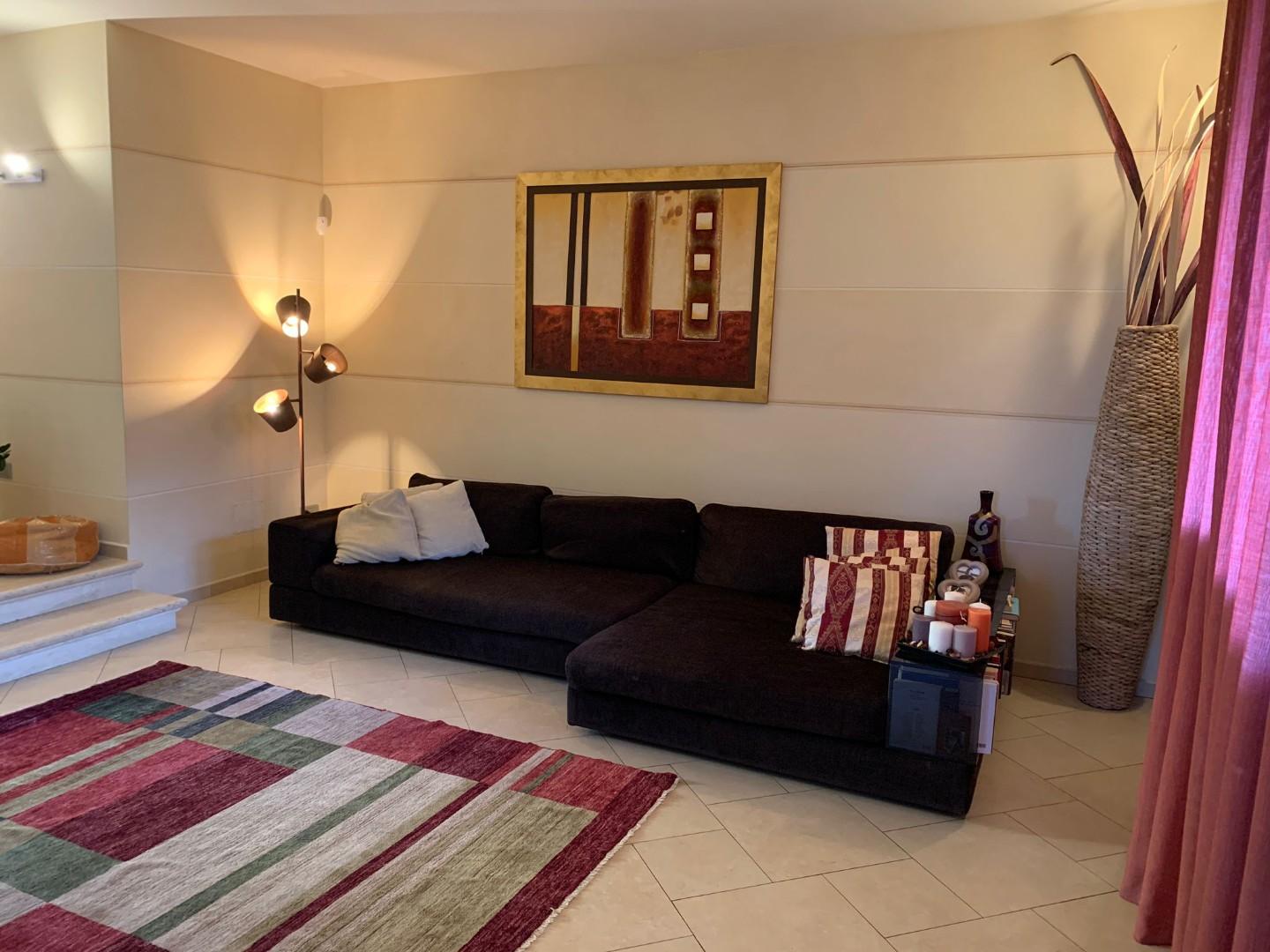 Villa con giardino a Cecina