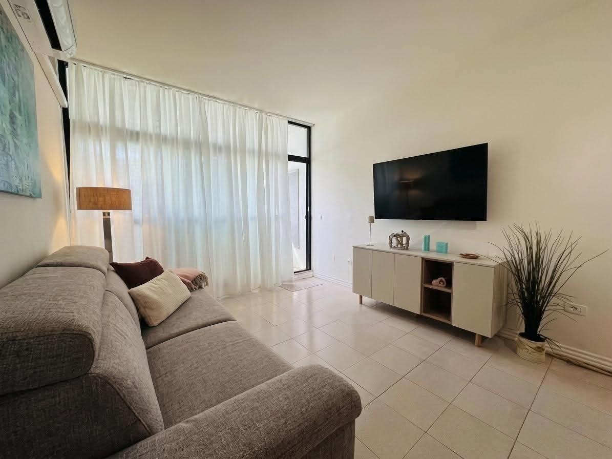 Monolocale con terrazzo, Bibbona marina di