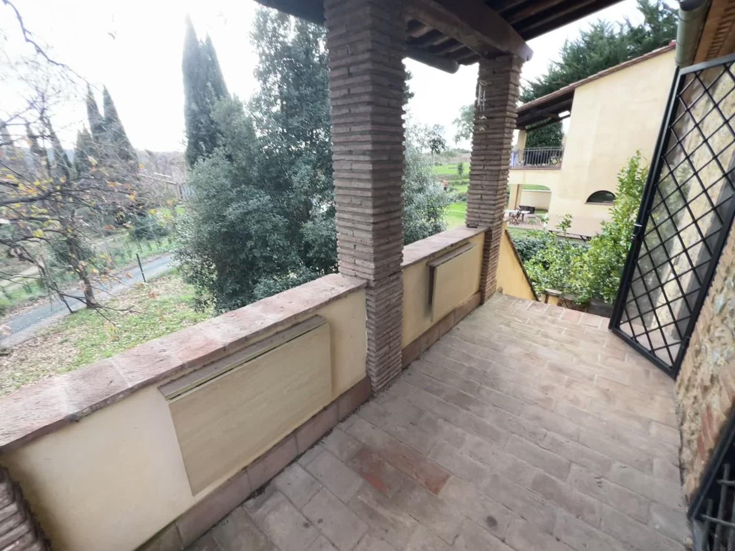 Trilocale con giardino a Riparbella