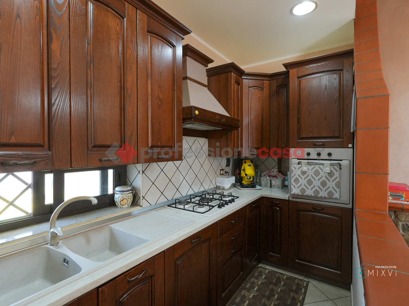 Casa indipendente in vendita a Roccadaspide