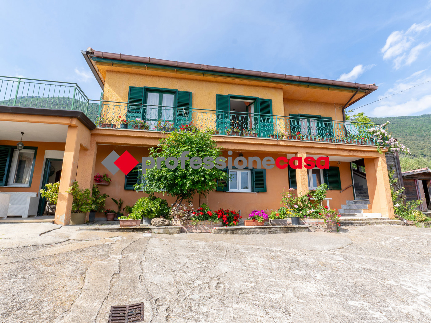 Villa con giardino a Trentinara