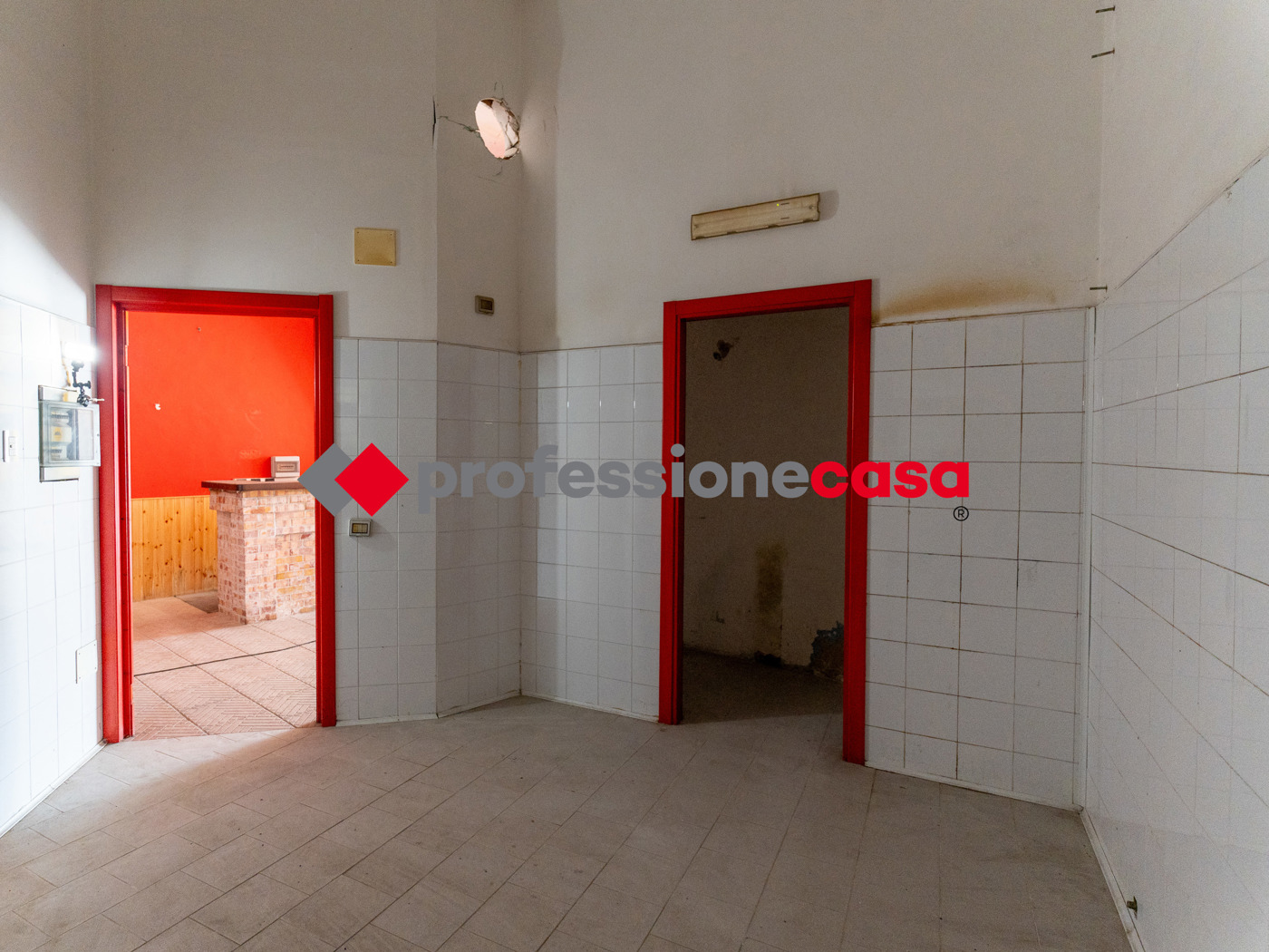 Negozio in vendita a Roccadaspide