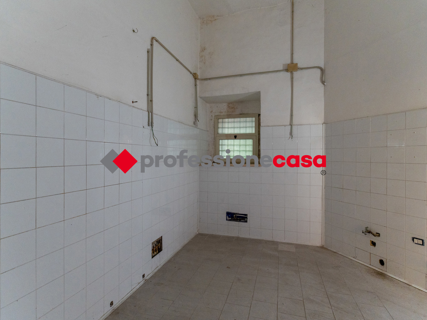 Negozio in vendita a Roccadaspide