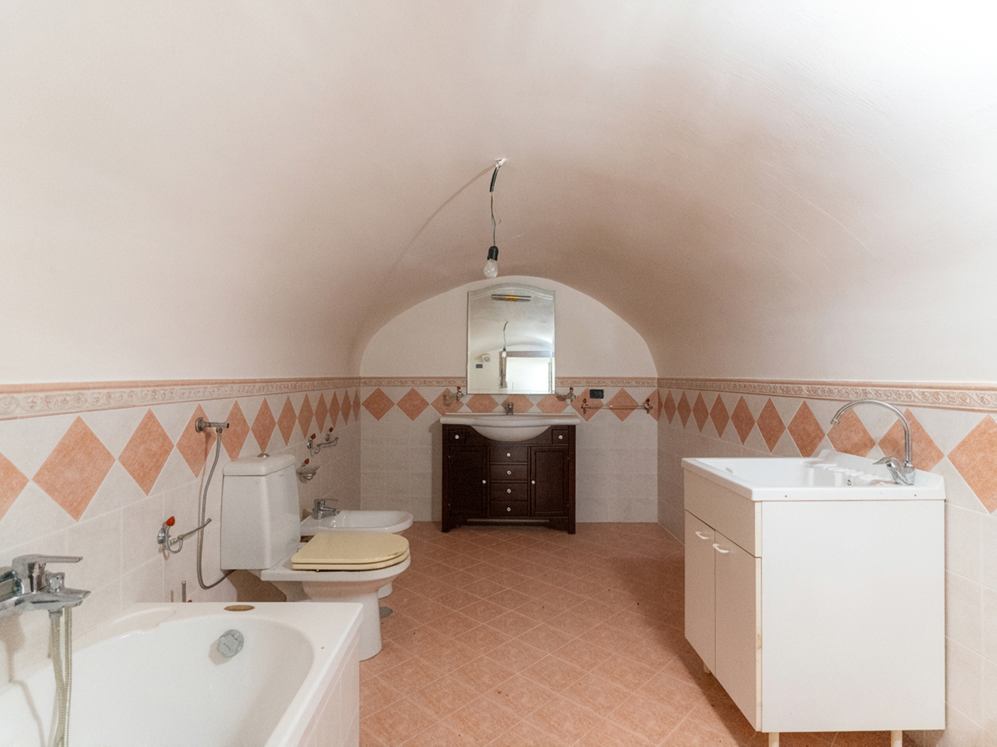 Trilocale ristrutturato a Trentinara