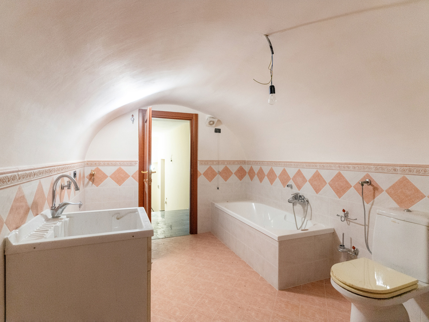 Trilocale ristrutturato a Trentinara