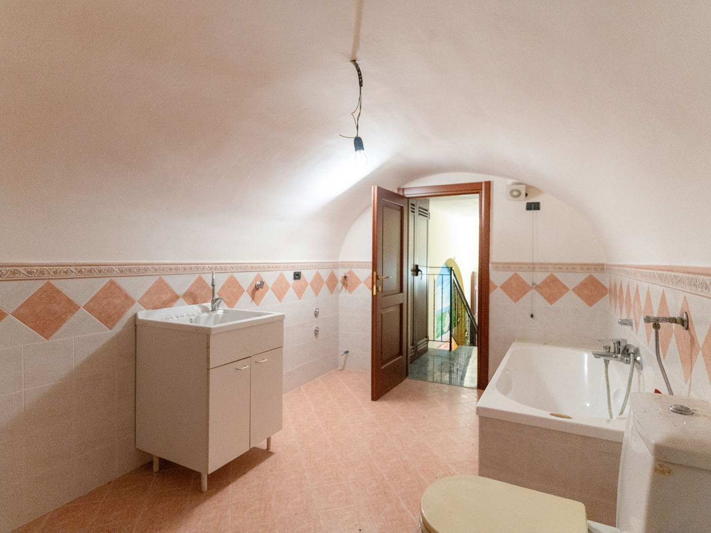 Trilocale ristrutturato a Trentinara