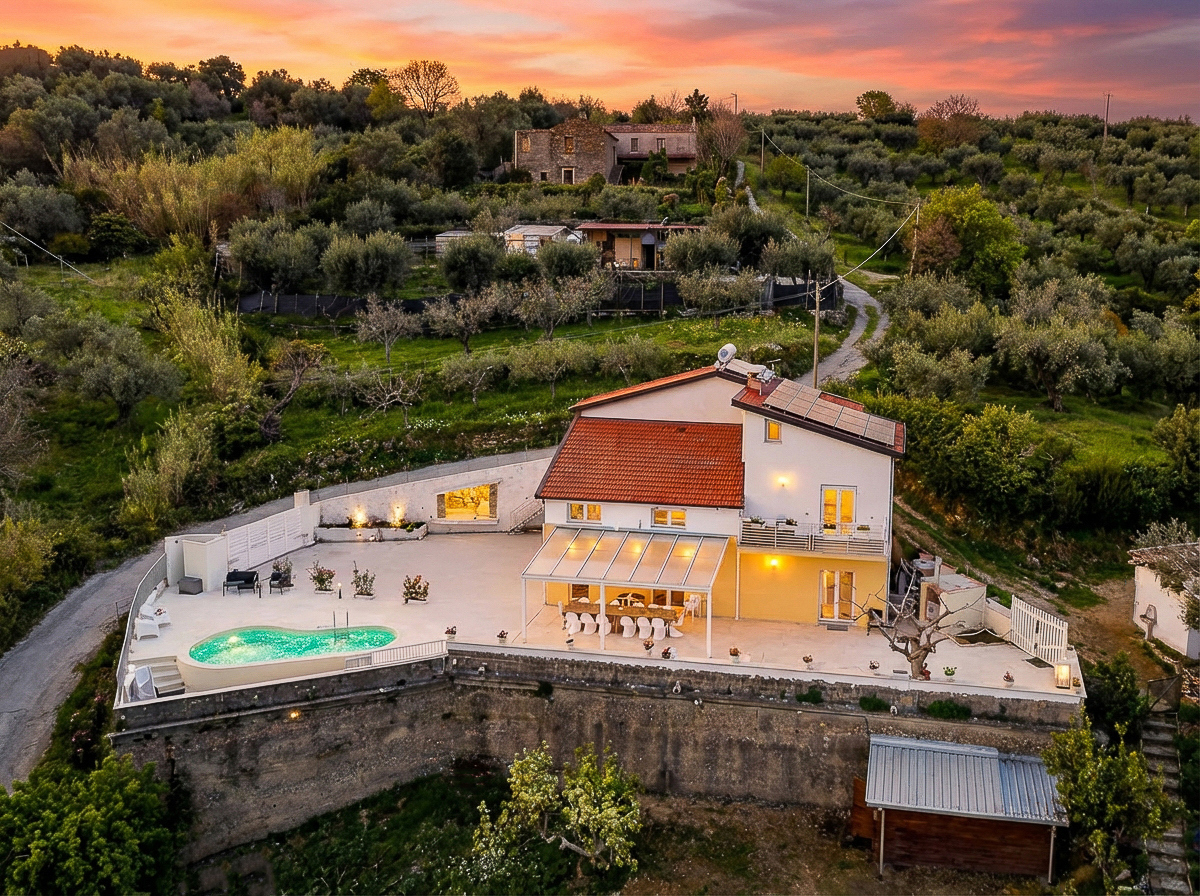 Villa in vendita a Albanella