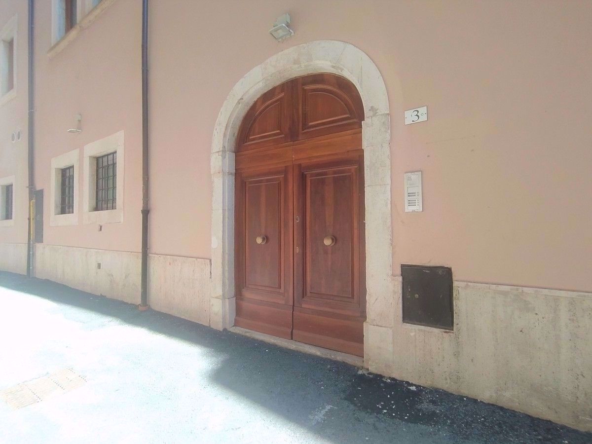 Ufficio in vendita a L'Aquila