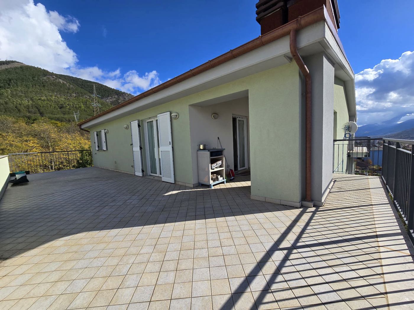 Trilocale arredato in affitto a L'Aquila