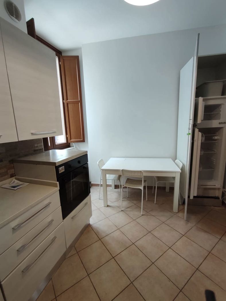 Trilocale arredato in affitto a L'Aquila