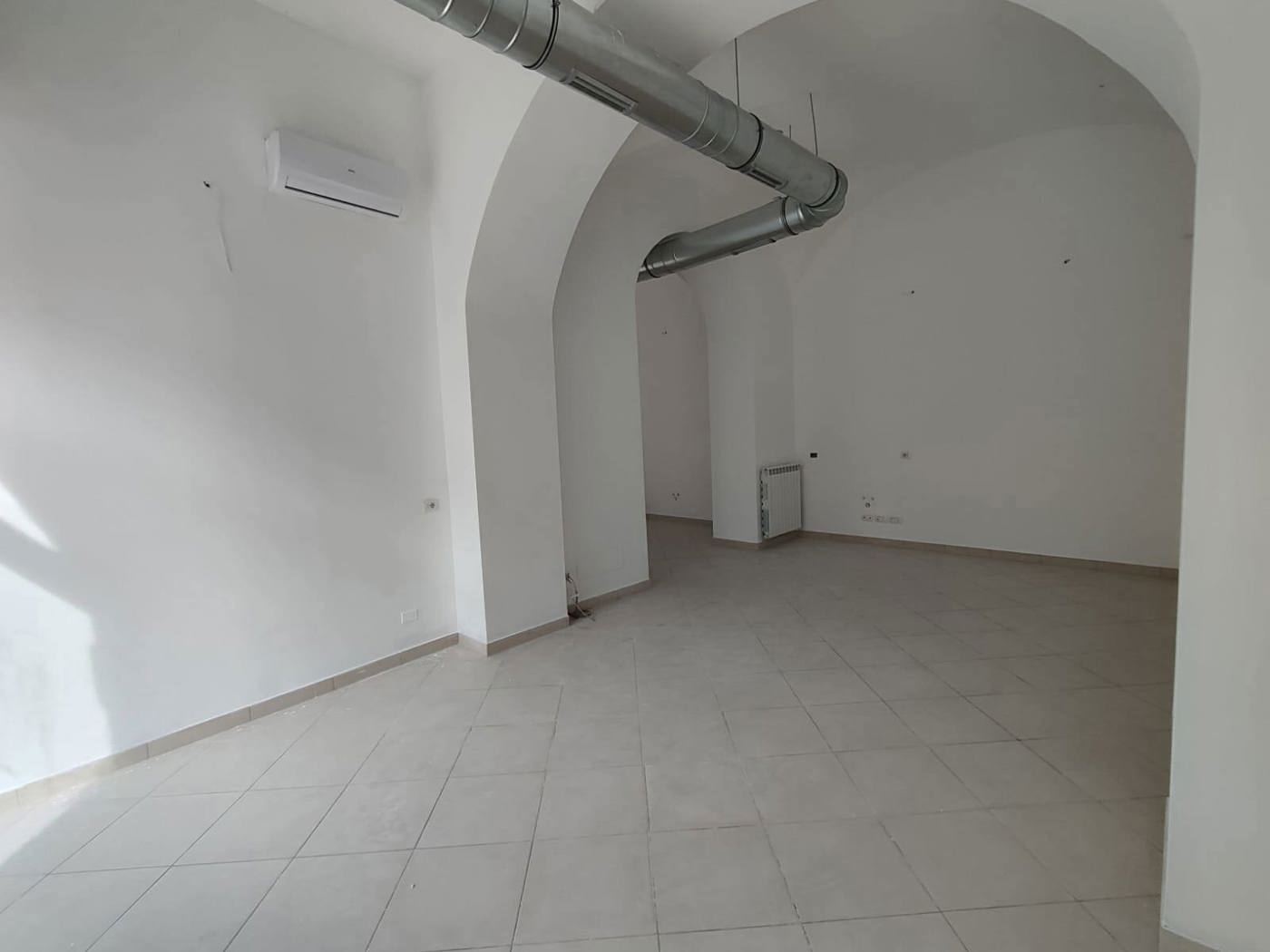 Negozio in affitto a L'Aquila