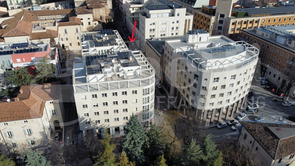 Ufficio in affitto a L'Aquila