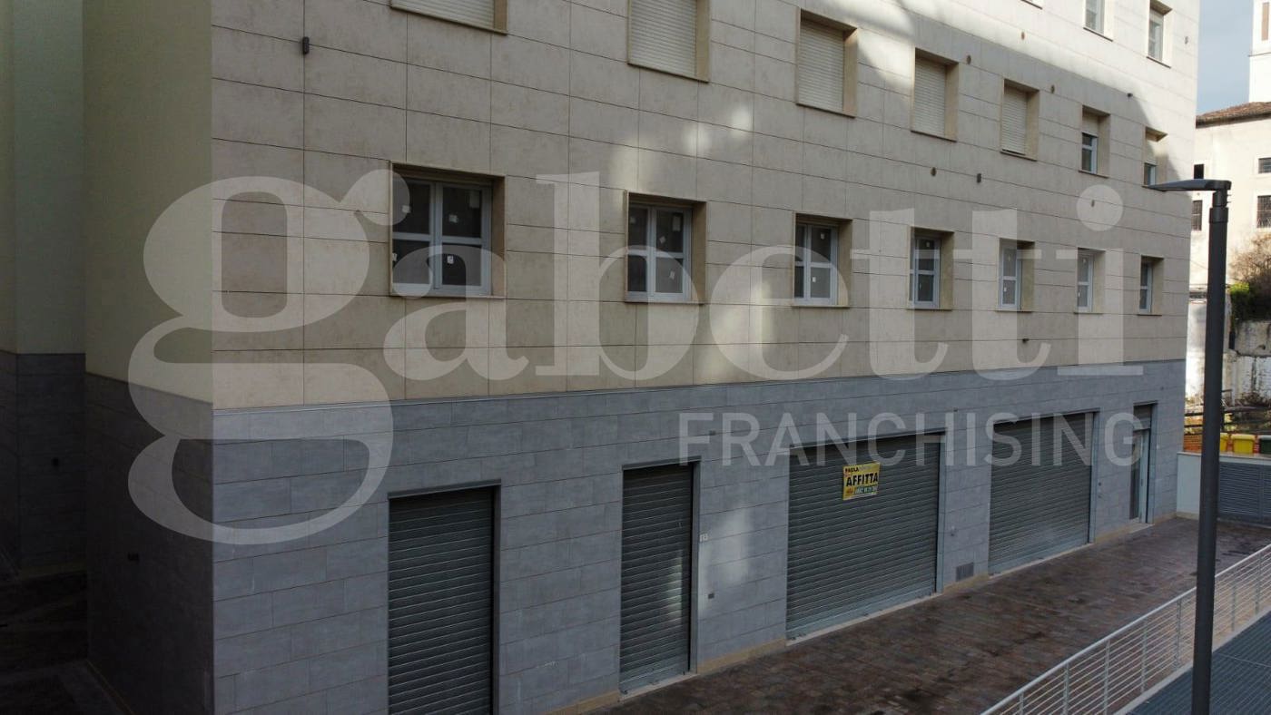 Ufficio in affitto a L'Aquila