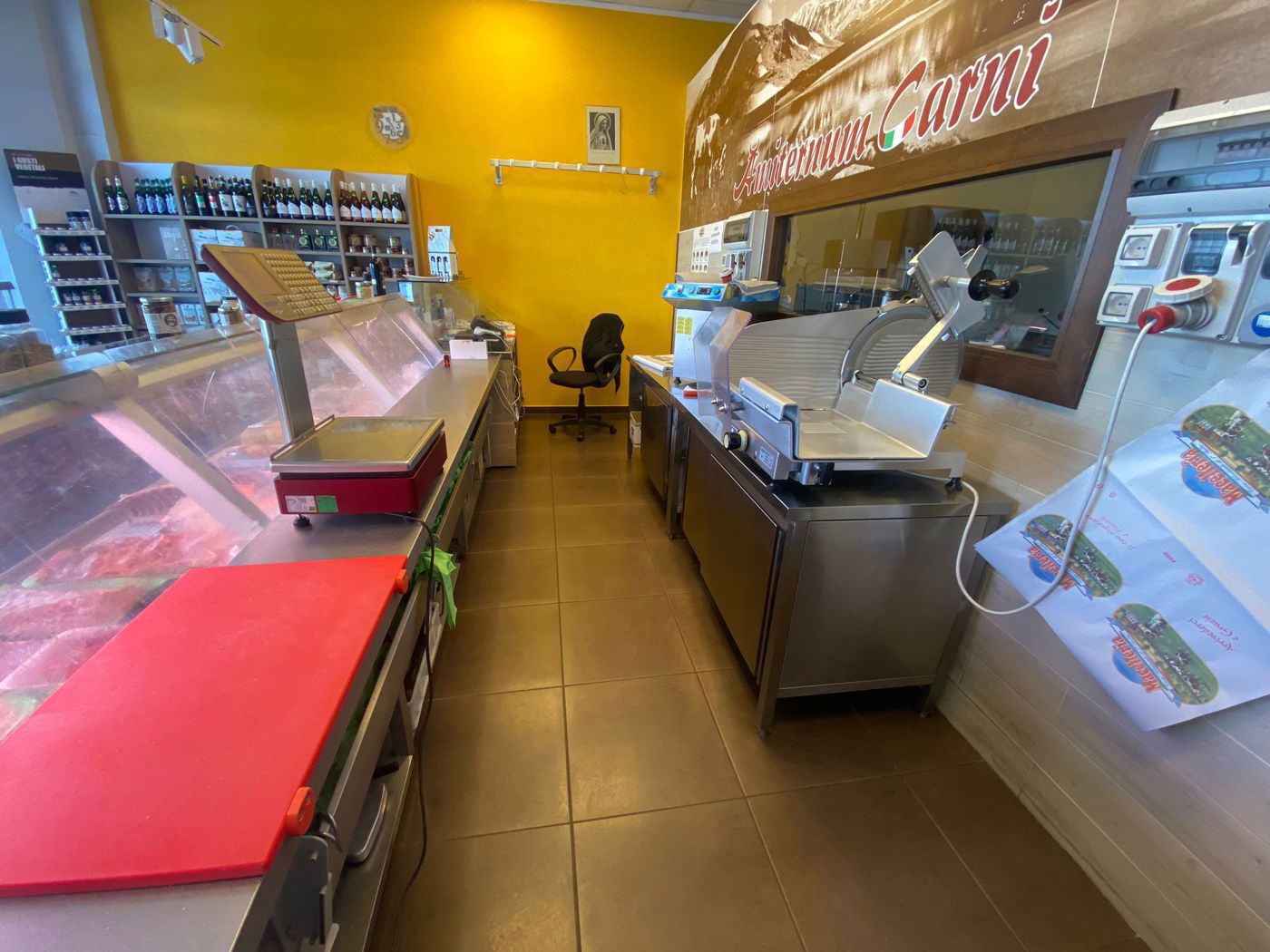 Attivit� commerciale in vendita a L'Aquila