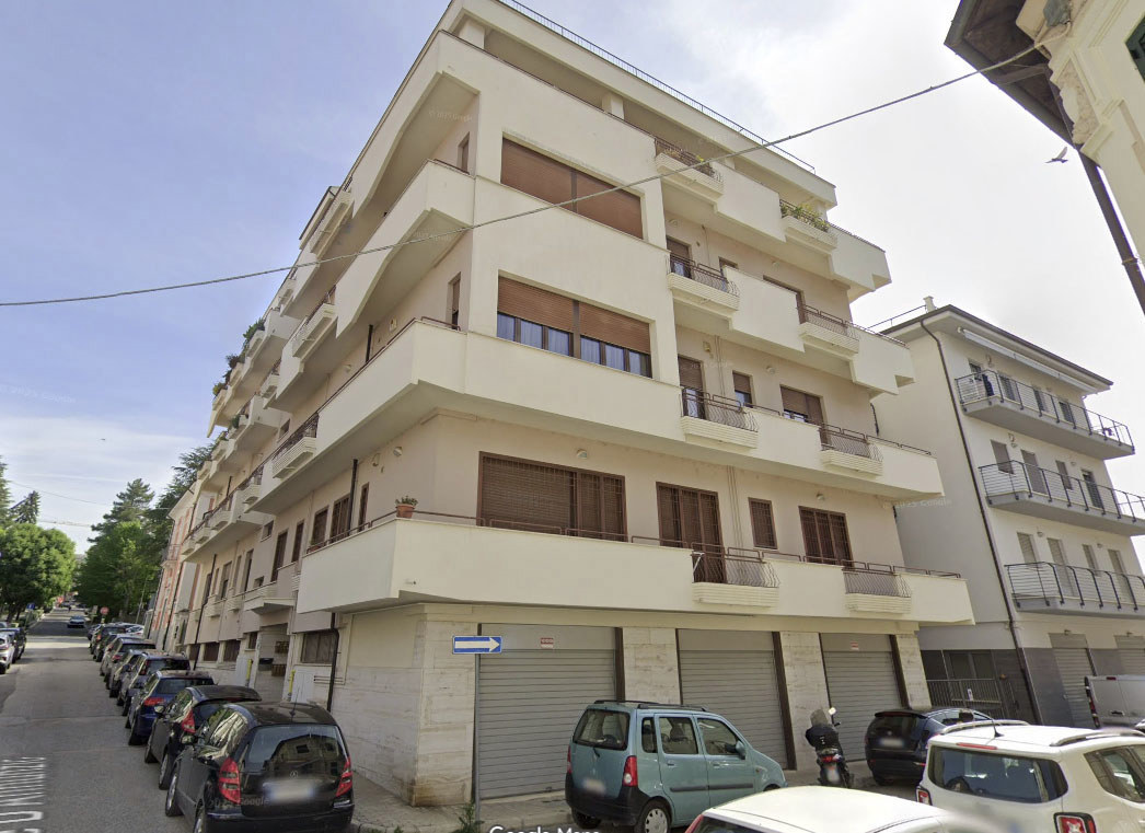 Trilocale ristrutturato a L'Aquila
