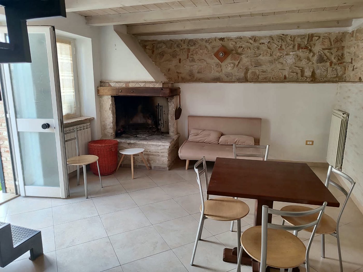Casa indipendente in affitto a L'Aquila