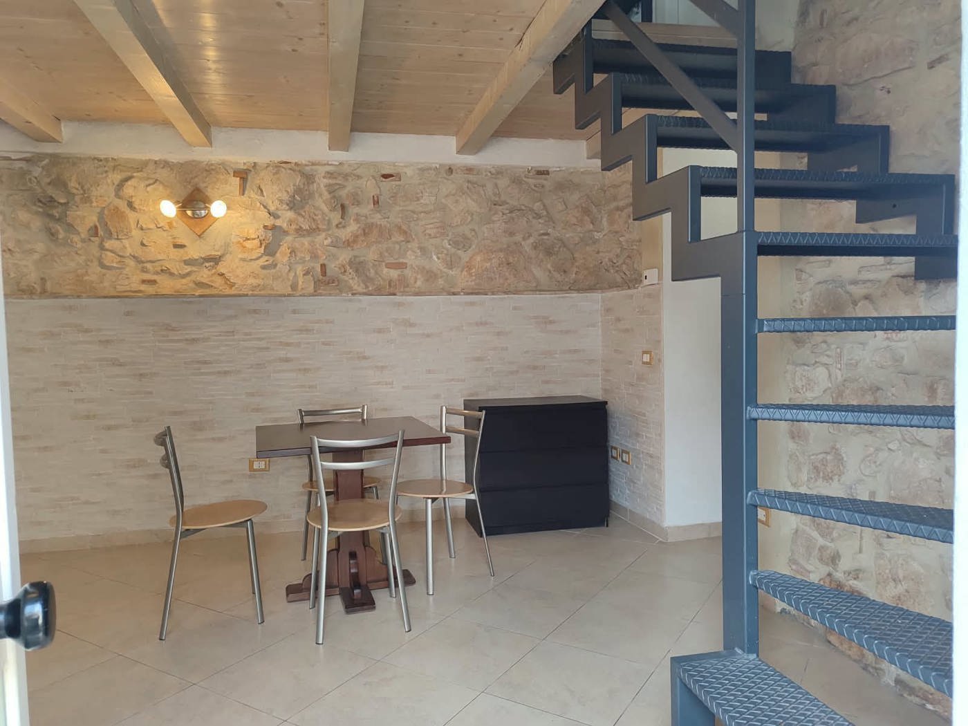 Casa indipendente in affitto a L'Aquila
