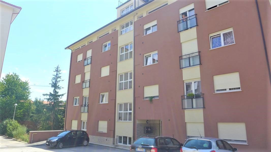 Quadrilocale in vendita a L'Aquila