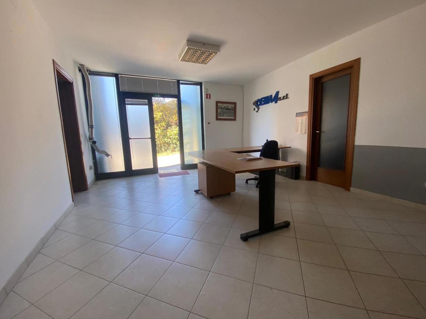 Ufficio in vendita a L'Aquila