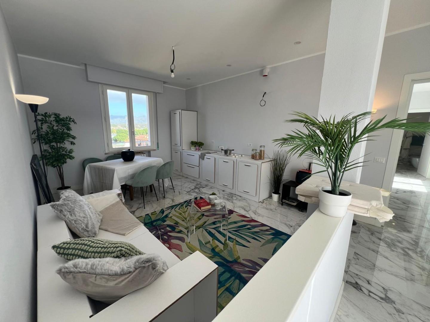 Attico con terrazzo a Empoli