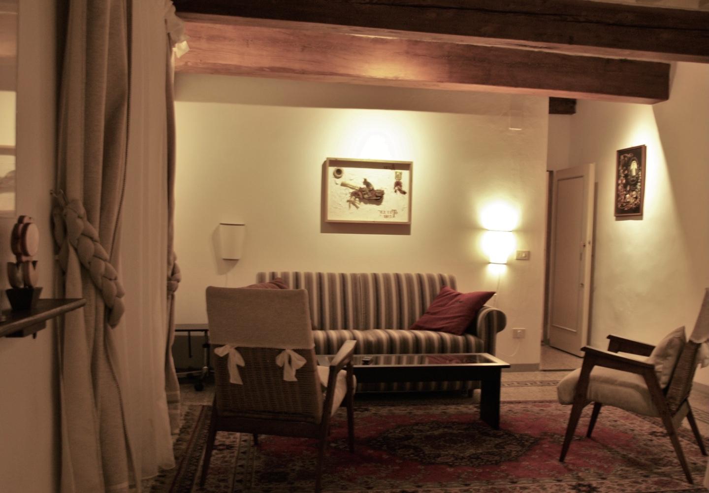 Trilocale arredato in affitto a Firenze