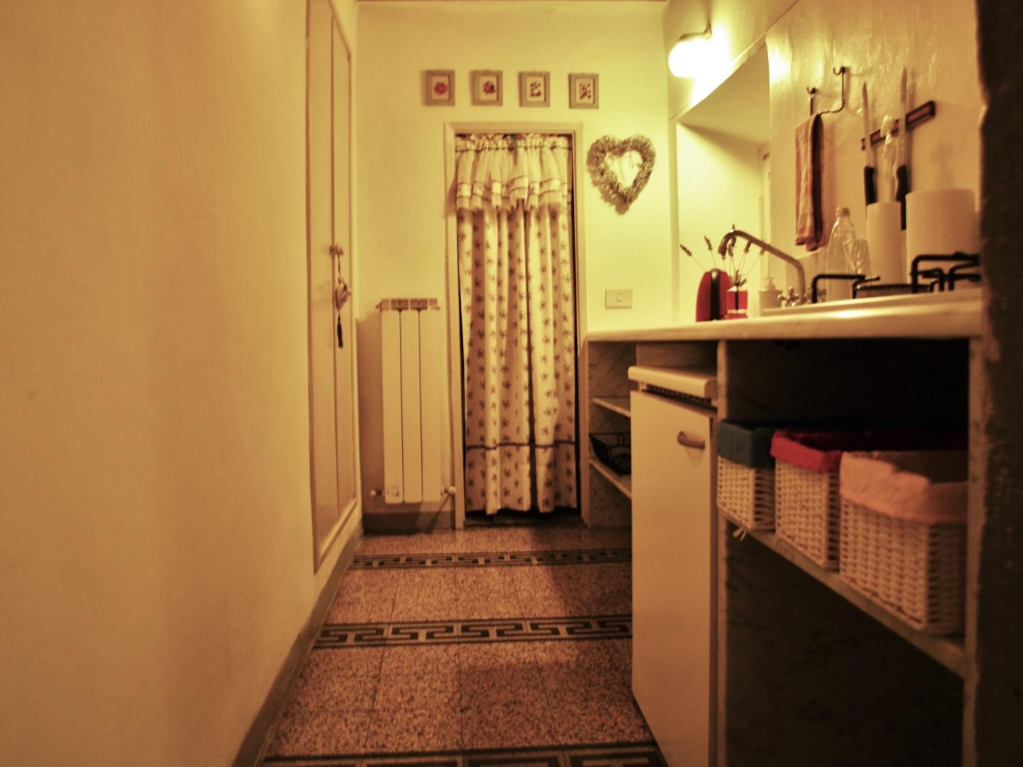 Trilocale arredato in affitto a Firenze