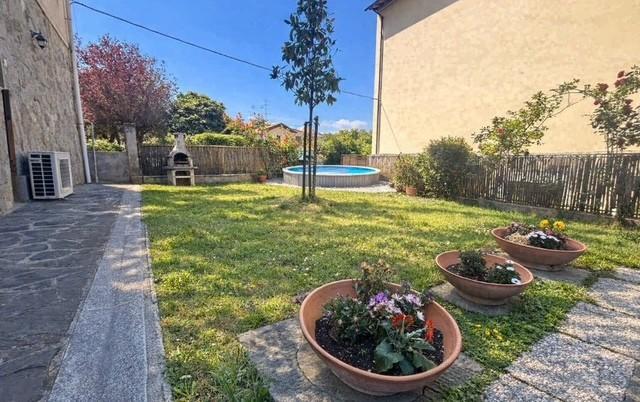 Quadrilocale con giardino a Firenze