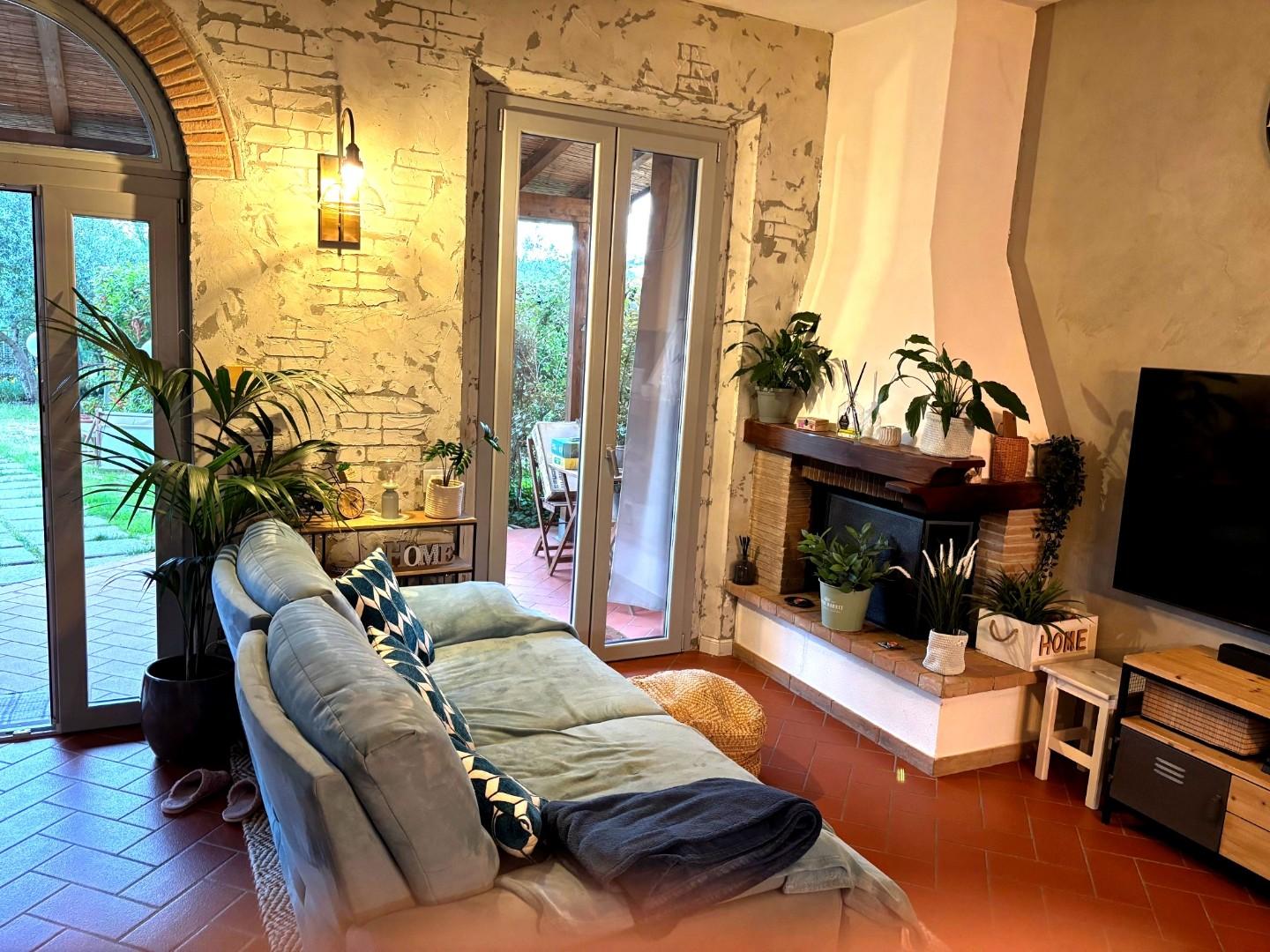 Casa indipendente con giardino a Vinci