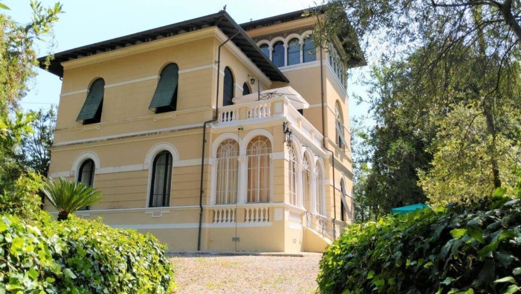 Villa con giardino, Lucca san macario in monte