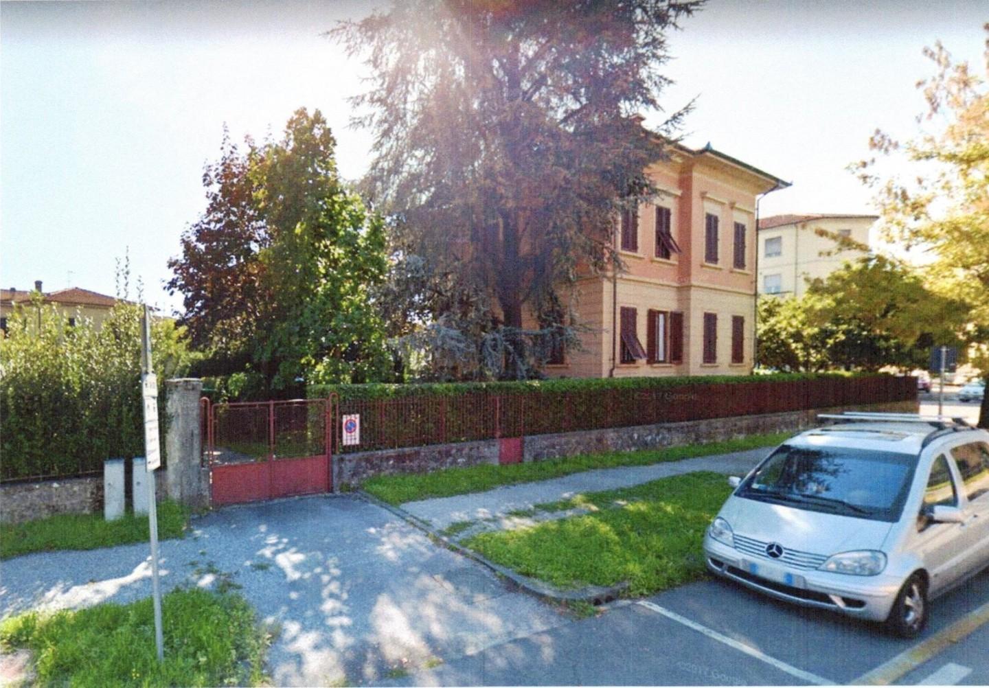 Villa con giardino, Lucca san concordio contrada
